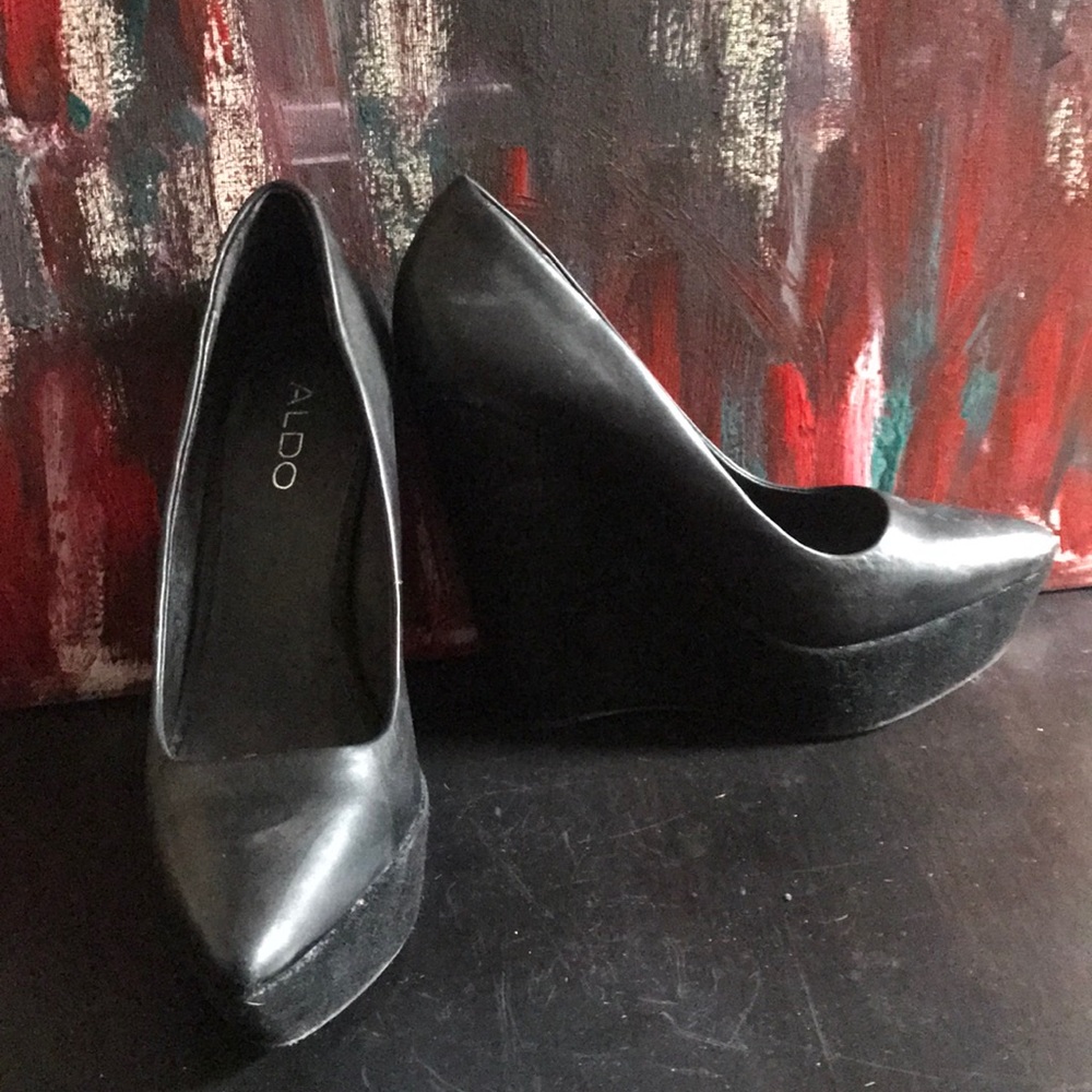 ALDO WEDGE PUMPS